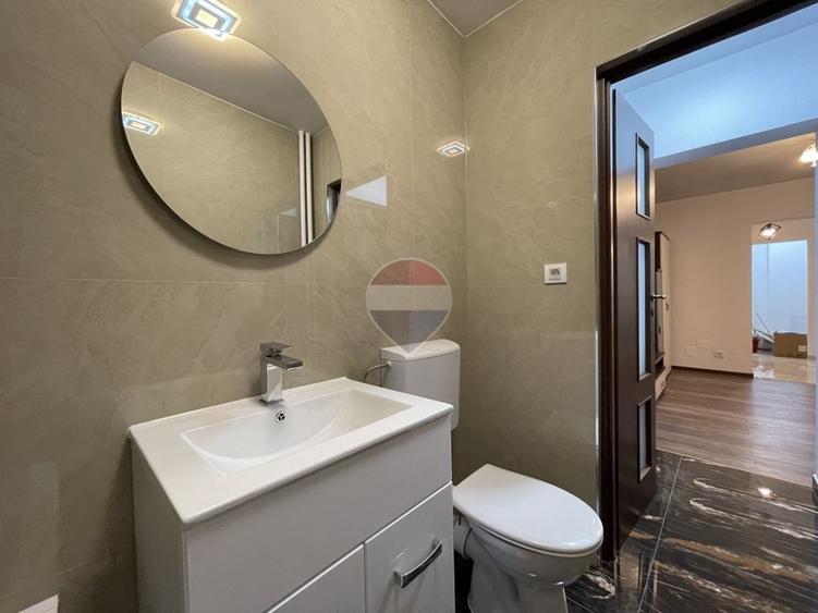 Apartament cu 2 camere semidecomandat, mobilat în Olteniței