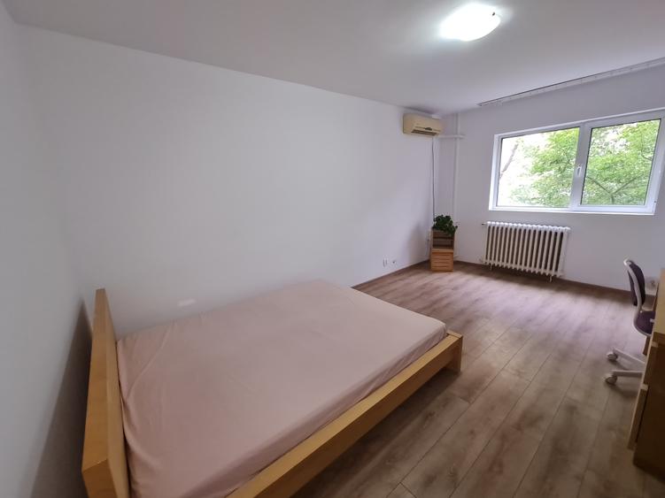 Garsonieră decomandată, mobilată în Tineretului