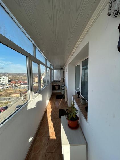 Apartament cu 2 camere decomandat în Exterior Vest