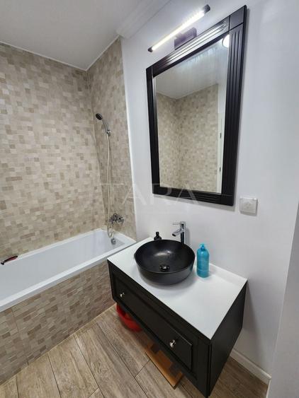 Apartament cu 2 camere semidecomandat, mobilat în Bulgaria