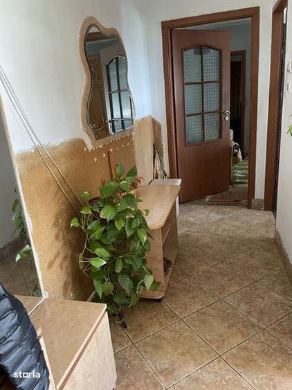 Vand apartament sau schimb cu casa - 1