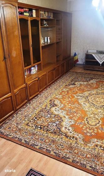 Apartament cu 4 camere decomandat în Ultracentral
