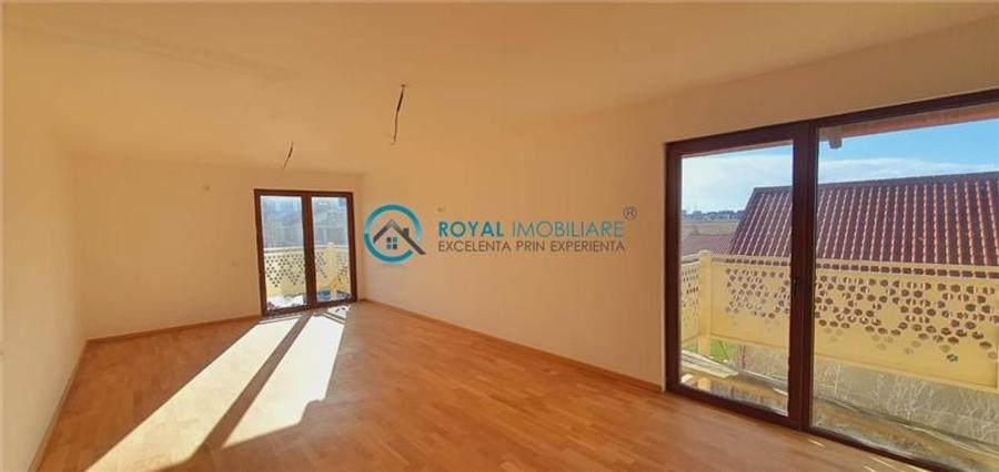 Apartament cu 3 camere decomandat în Albert