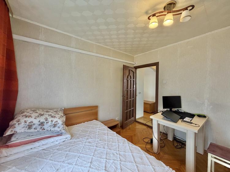 Apartament 2 camere, decomandat, etaj 3, zona Soarelui - 6