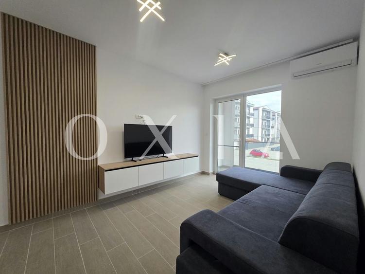 Apartament cu 2 camere semidecomandat, mobilat în Giroc