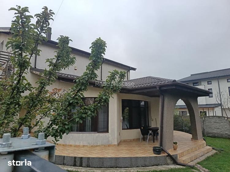 Casa P+1E/ 5 camere / 2 locuri de parcare