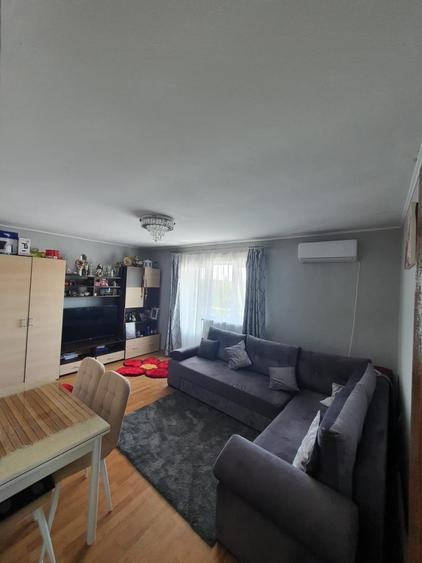 Apartament cu 3 camere decomandat, mobilat în Chiajna
