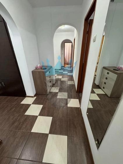 Apartament cu 3 camere decomandat în Cantacuzino