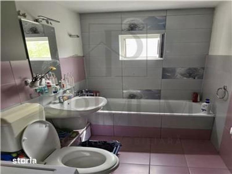 Apartament cu 2 camere semidecomandat, mobilat în Est