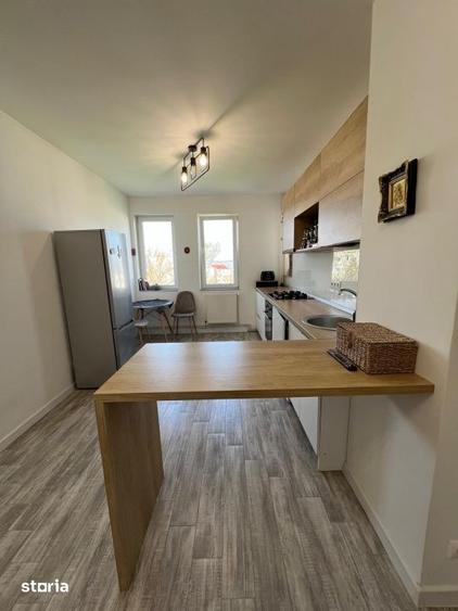 Apartament cu 3 camere, mobilat în Zorilor