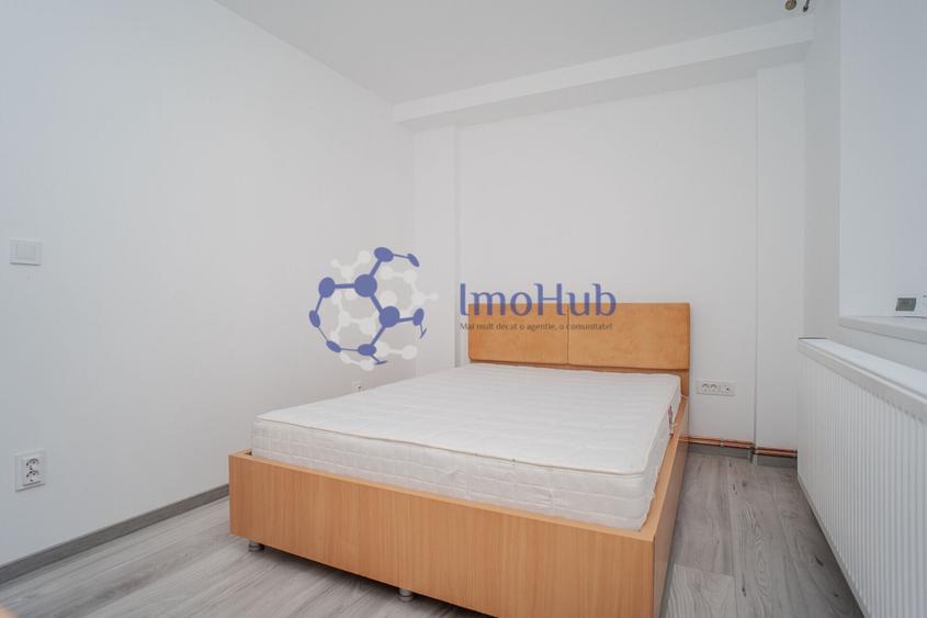 Casă cu 6 camere cu Teren 228 Mp în Bucșinescu