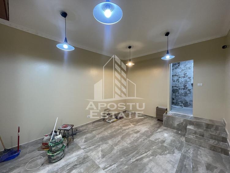 Spațiu comercial, de 30 mp, în Complex Studențesc