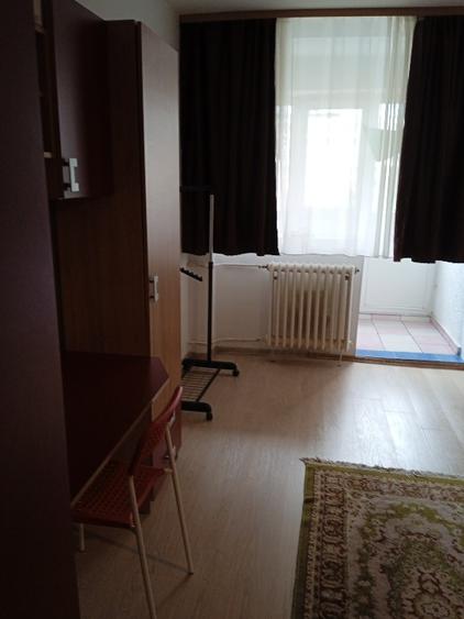 Garsonieră decomandată în Drumul Taberei