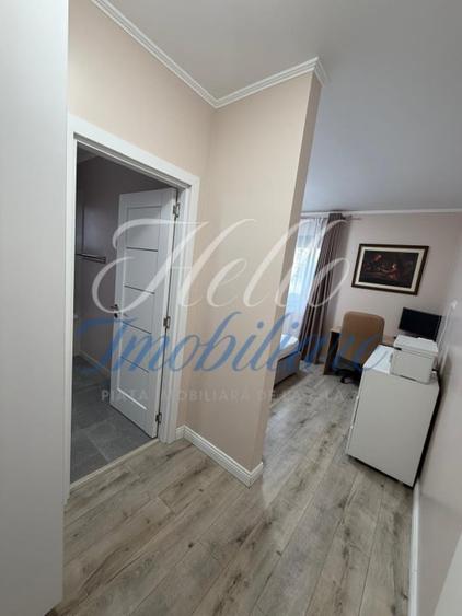 Apartament cu 3 camere decomandat, mobilat în Florești
