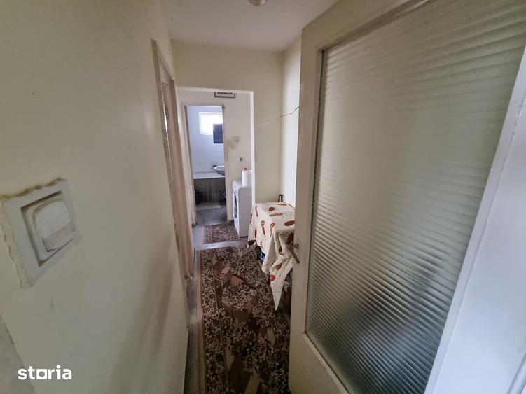 Apartament cu 3 camere în Km 4