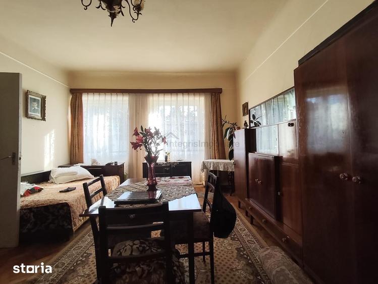 Casă cu 2 camere cu Teren 121 Mp în Central