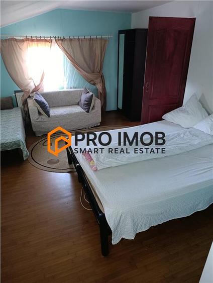 Casă individuală cu 8 camere cu Teren 2100 Mp în Lunca Frumoasă