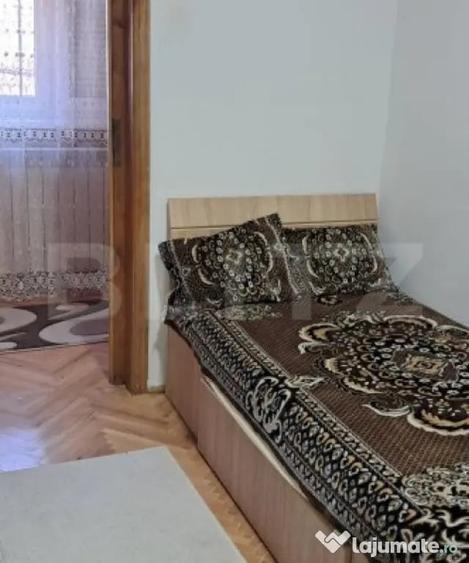 Casă cu 7 camere cu Teren 670 Mp în Dej