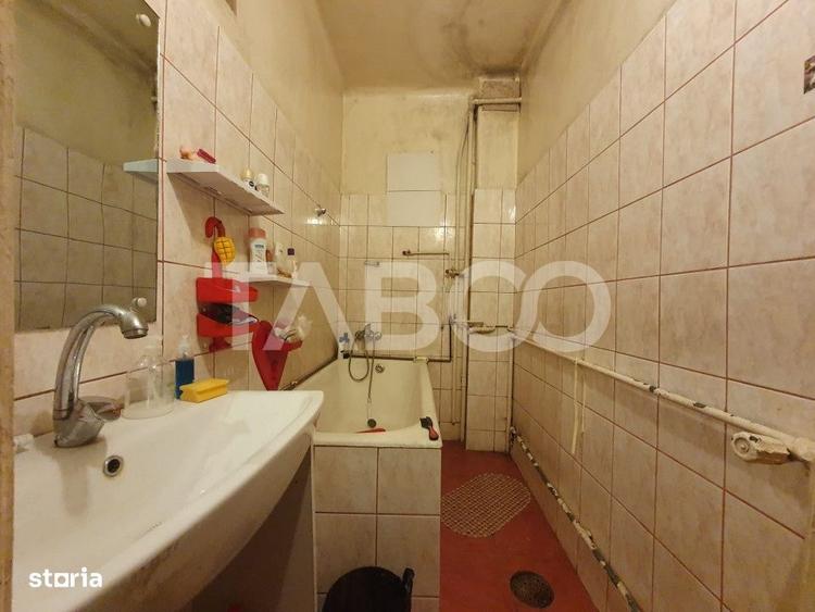 Casa 5 camere 374 mp utili + Anexa 75 mp in punctul 0 al Fagarasului - 11