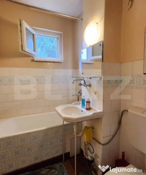 Apartament cu 3 camere, 45 mp, zona Dambu - 11
