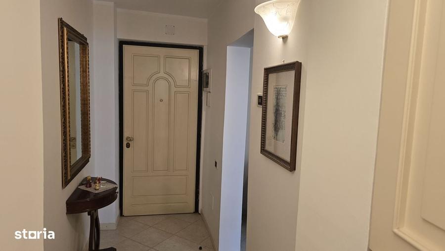 Apartament cu 4 camere în Central