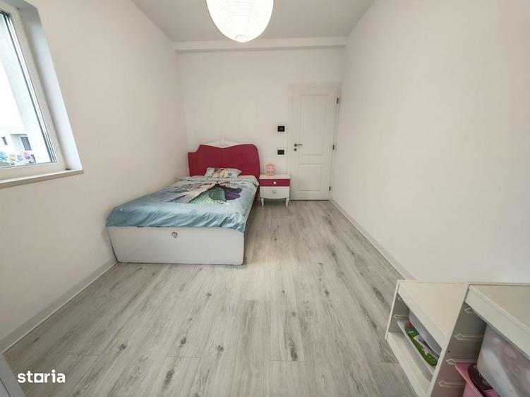 Casă cu 4 camere în Urseni