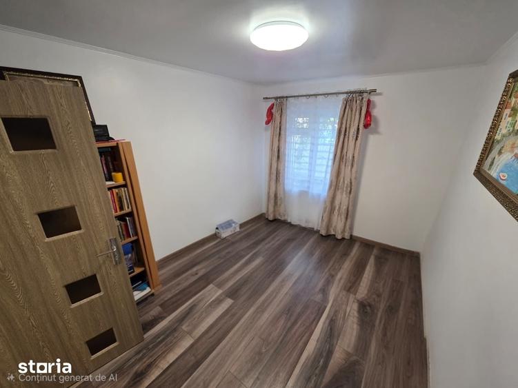 Apartament cu 3 camere decomandat în Exterior Vest