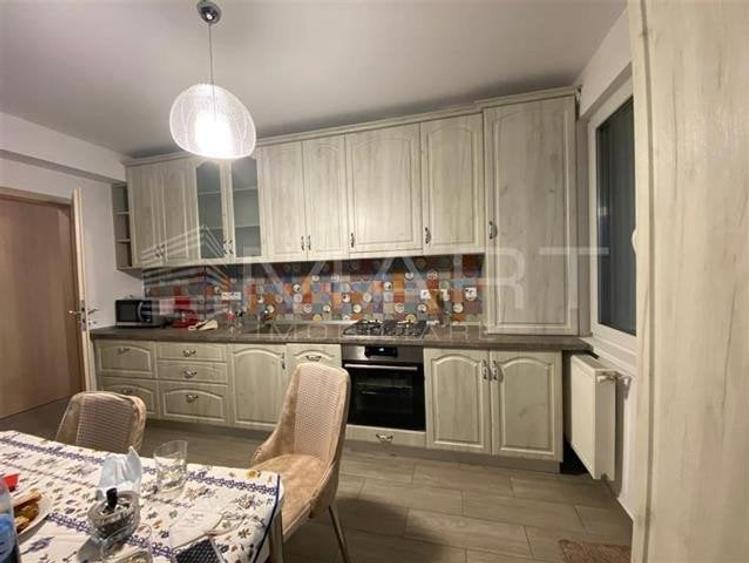 Apartament cu 4 camere în Mihai Viteazul