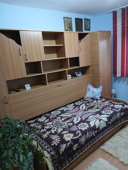 Apartament cu 2 camere decomandat în Exterior Vest