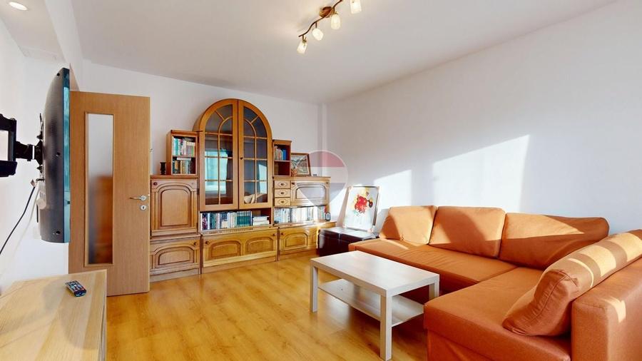 Apartament 2 camere, decomandat, zona Centrul Civic - str. Hărmanului - 1