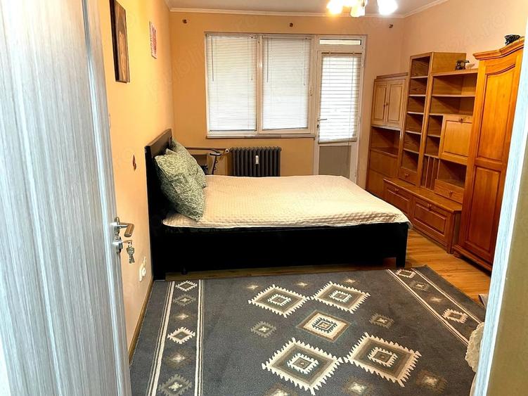 Apartament cu 3 camere decomandat în Vatra Luminoasă
