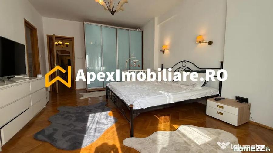 Apartament cu 3 camere semidecomandat, mobilat în Universitate