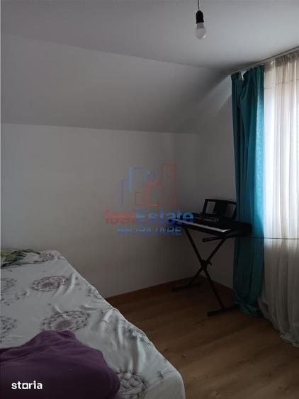 Casă cu 5 camere decomandat cu Teren 300 Mp în Ciurea