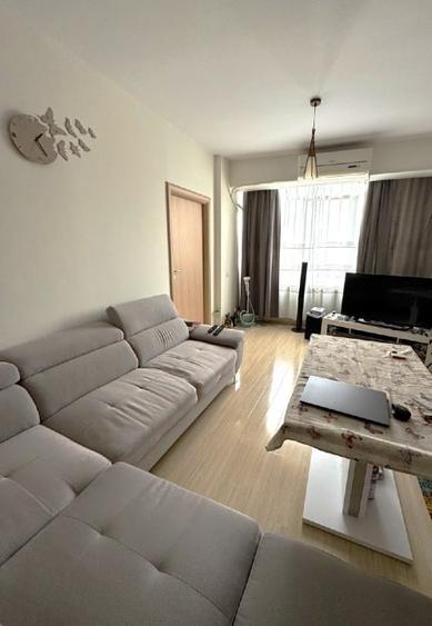 Apartament cu 3 camere, mobilat în Bucureștii Noi