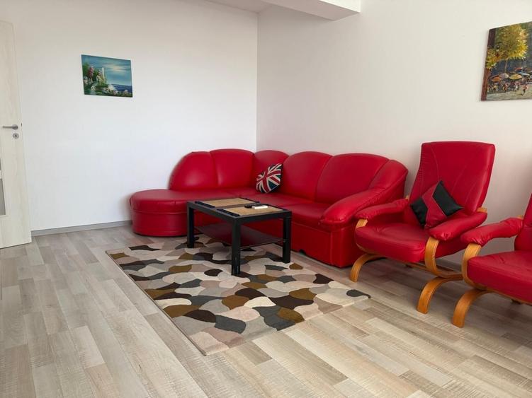Apartament cu 2 camere decomandat în Berceni