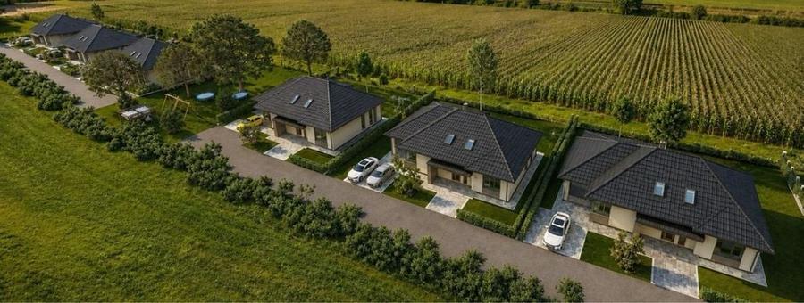 Casă cu 4 camere decomandat în Sălicea
