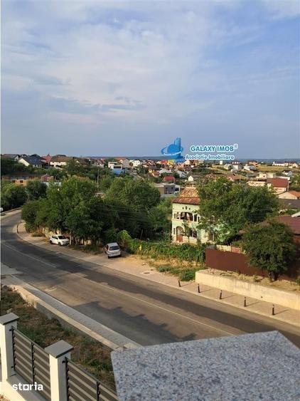 Casă cu 4 camere cu Teren 430 Mp în Bradu