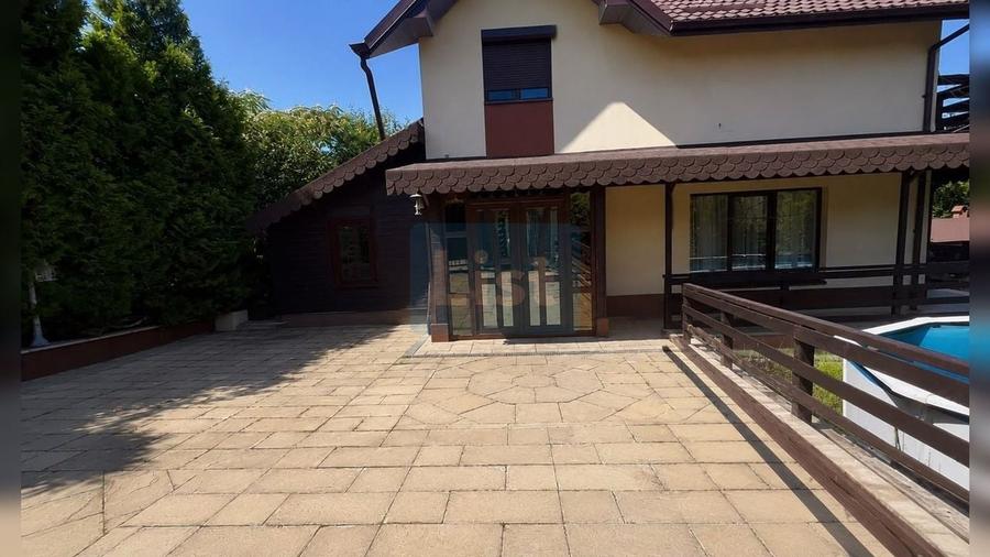 Casă cu 4 camere cu Teren 500 Mp în Bârnova
