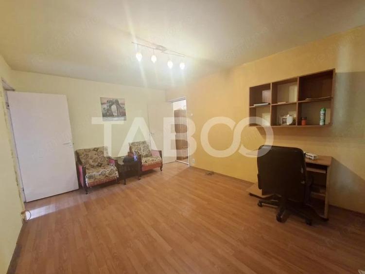 Apartament cu 2 camere semidecomandat în Central
