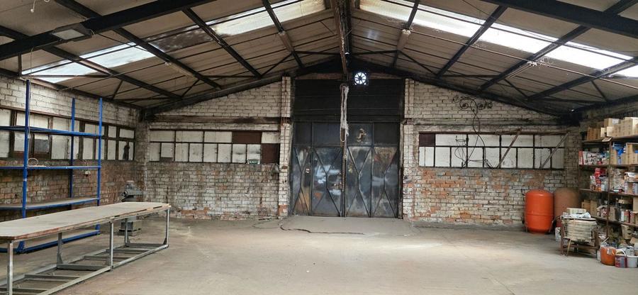 Spațiu industrial, de 290 mp, în Industriilor
