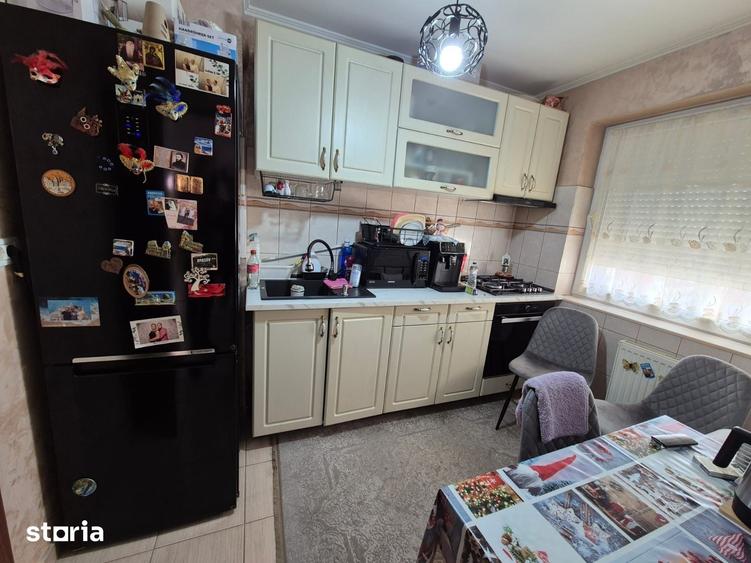 Apartament cu 2 camere decomandat, mobilat în Coiciu