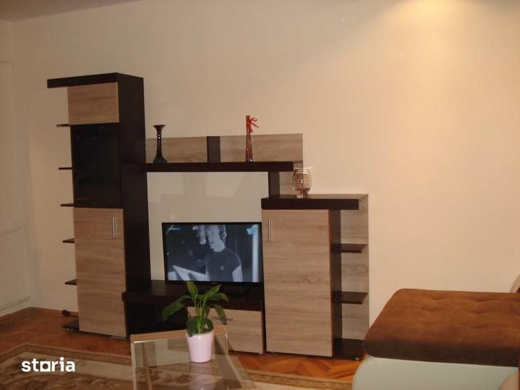 Apartament cu 3 camere decomandat în ICIL