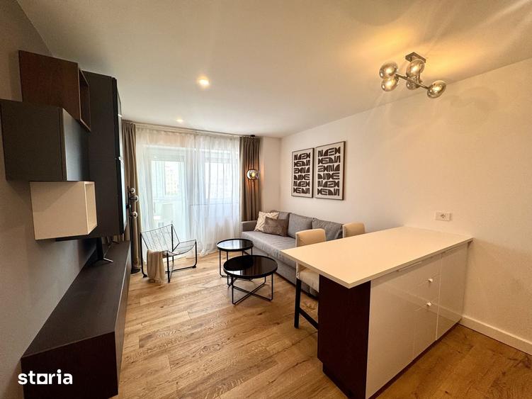 Apartament cu 3 camere decomandat în Intim