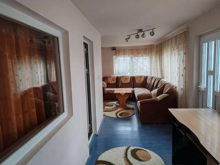 Casă cu 2 camere cu Teren 2600 Mp în Central