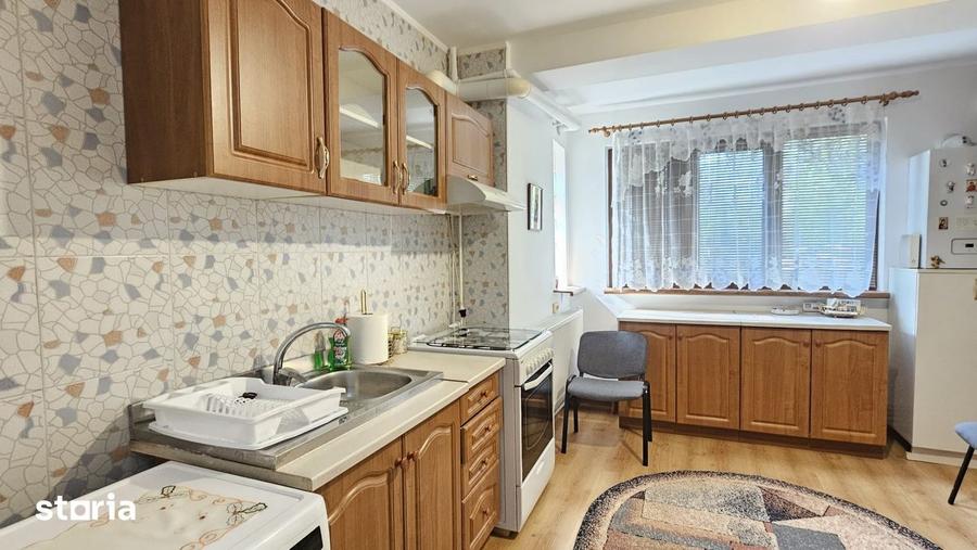 Apartament cu 2 camere decomandat în Micro 17
