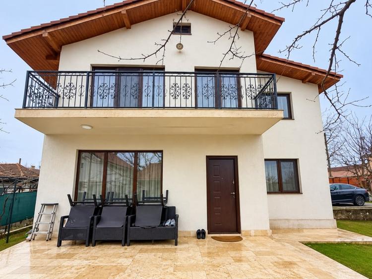 Casă individuală cu 4 camere cu Teren 414 Mp în Valu lui Traian