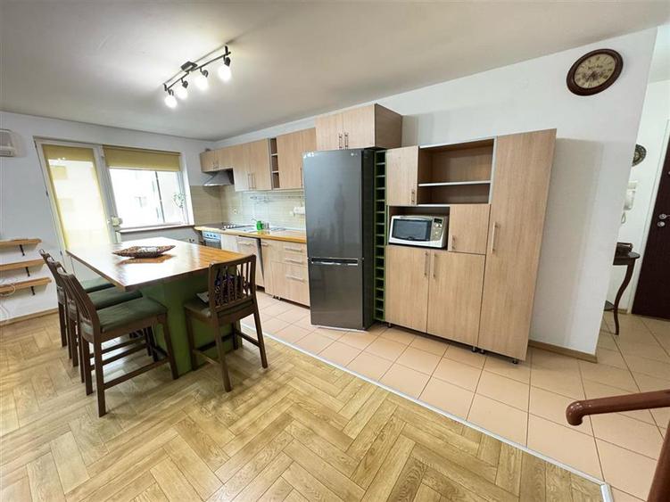 Apartament cu 3 camere decomandat, mobilat în Hipodrom 2