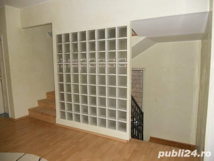 Casă cu 8 camere cu Teren 200 Mp în Gherla