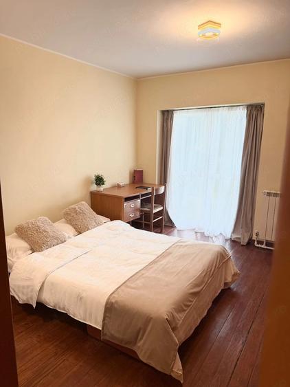 Apartament cu 3 camere decomandat în Unirii