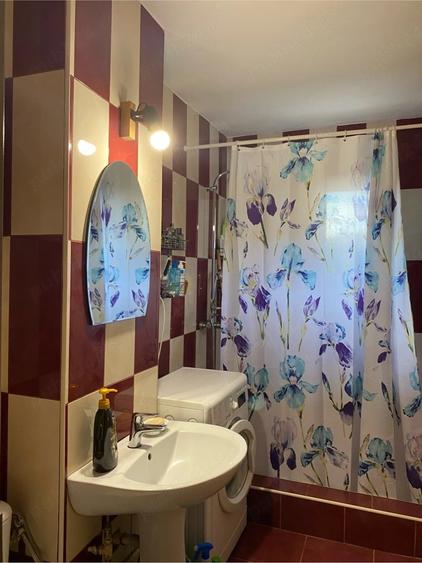Apartament cu 2 camere semidecomandat în Cetate